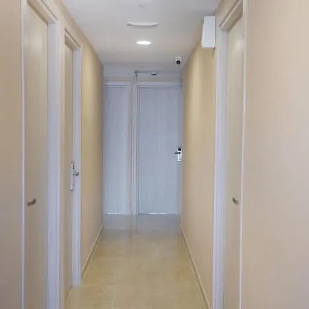 Marisa Napa Suites *